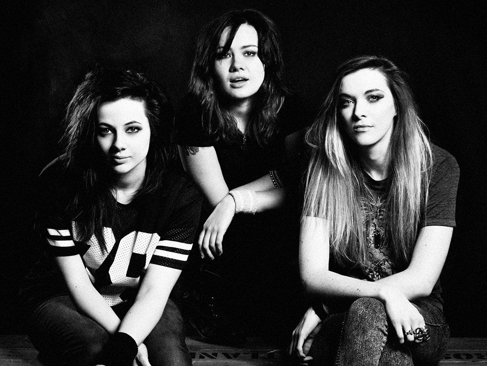 THE AMORETTES JOIN DANKO JONES FOR TOUR!