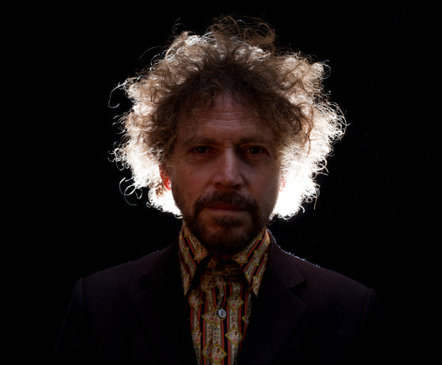 KIM SALMON TURNS OUT NEW SINGLE!