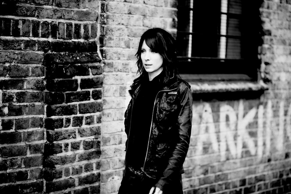 SUZIE STAPLETON SINGLE PREMIERE!