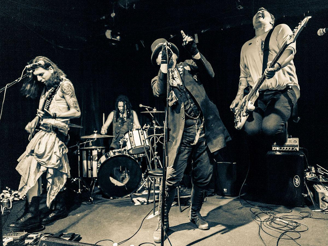 THE MEN THAT WILL NOT TOUR FOR NOTHING!