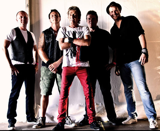 RODS JOIN FINGERS ON TOUR!