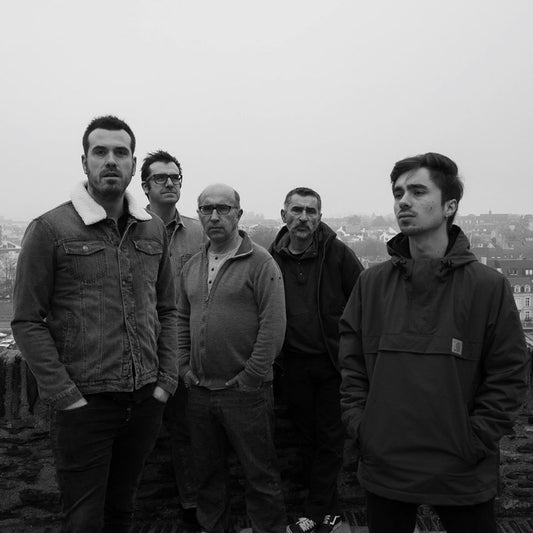 LOOK BACK IN ANGERS!