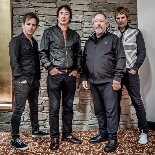 GUESTS LINE UP FOR BUZZCOCKS SHOW!