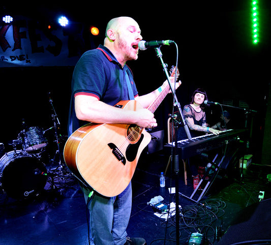 SIMON WELLS VIDEO EXCLUSIVE!