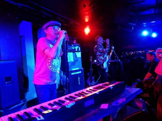 GAYE BYKERS LIVE REVIEW!