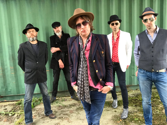 HUMAN TRAFFIC ON THE ROAD!