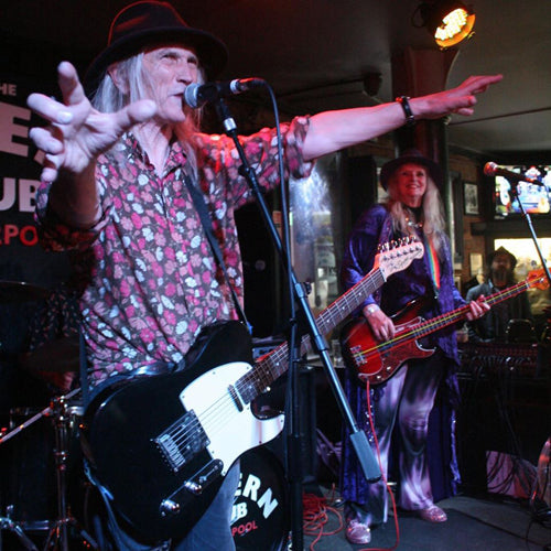 KIMBERLEY REW'S THE DAY!