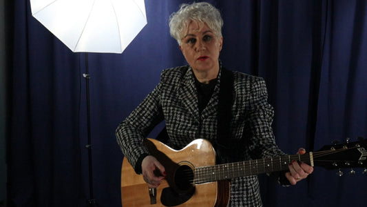 PAULINE MURRAY UNVEILS SOLO VIDEO!