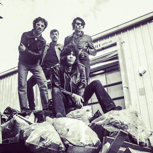 TAKING NO PRISONERS!