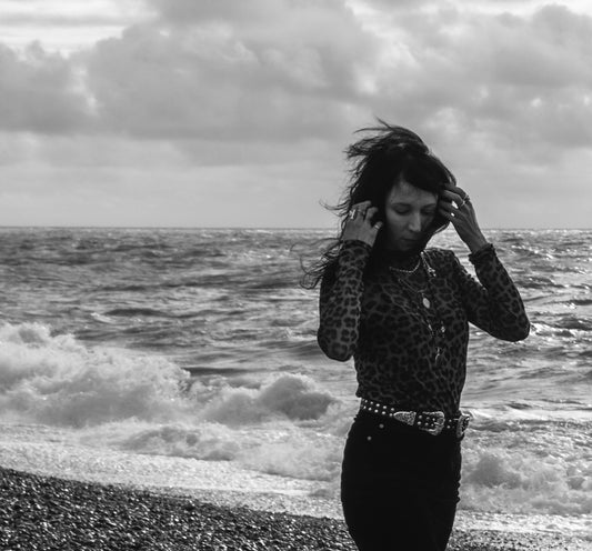 SUZIE STAPLETON VIDEO EXCLUSIVE!