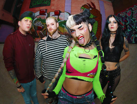 HANDS OFF GRETEL GET TROLLIED!