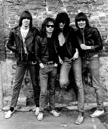 RAMONES REISSUE 1, 2, 3, 4 DISC DELUXE DEBUT! – Vive Le Rock